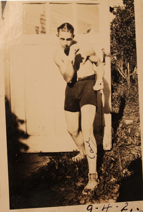 Karl Johansson boxing in 1929.